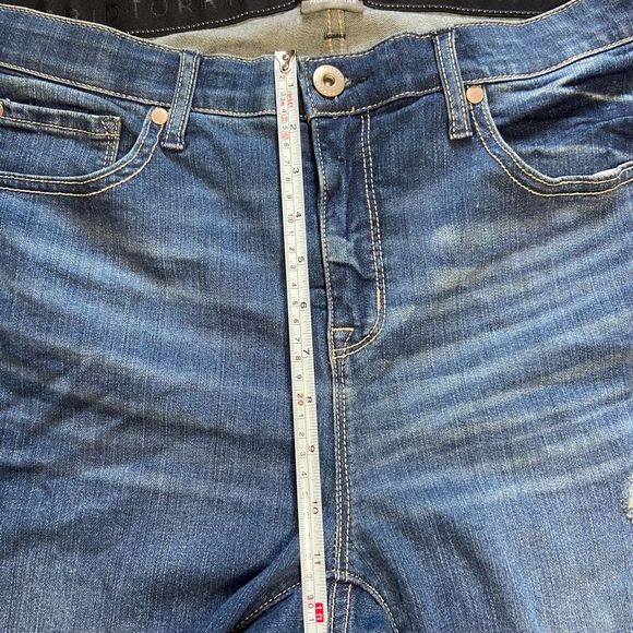EUC✨ TORRID women’s 14R Sky High Skinny Distressed Premium Stretch Jeans - Picture 8 of 8